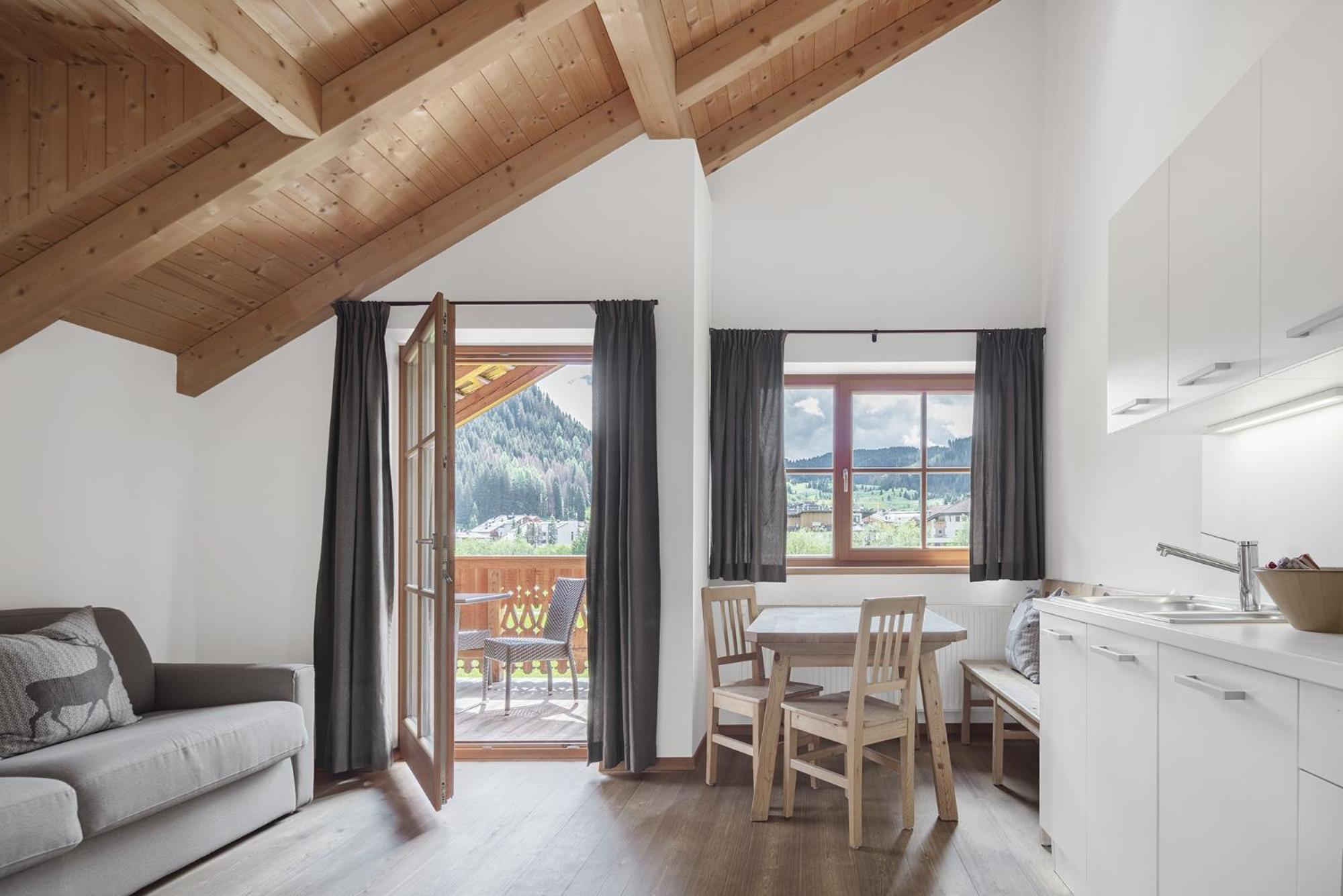Chalet Ciasa Tino & Sara - Belaval Apartments Corvara In Badia Exterior photo