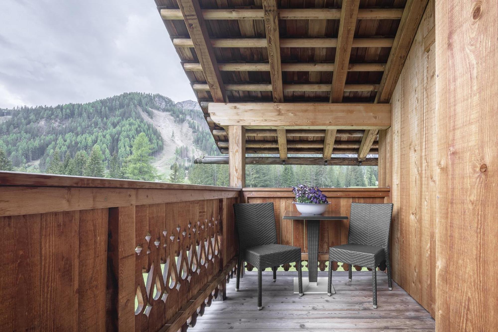 Chalet Ciasa Tino & Sara - Belaval Apartments Corvara In Badia Exterior photo